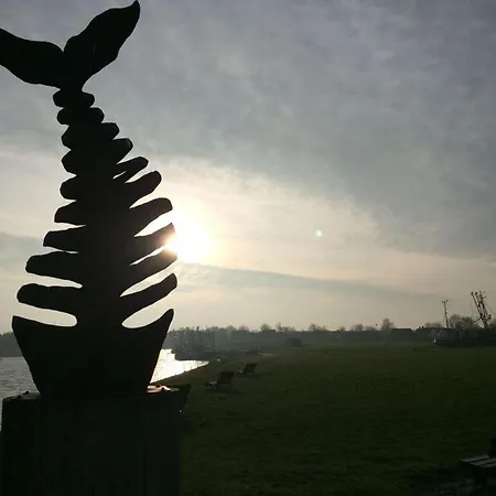 - Landhaus Rolandseck